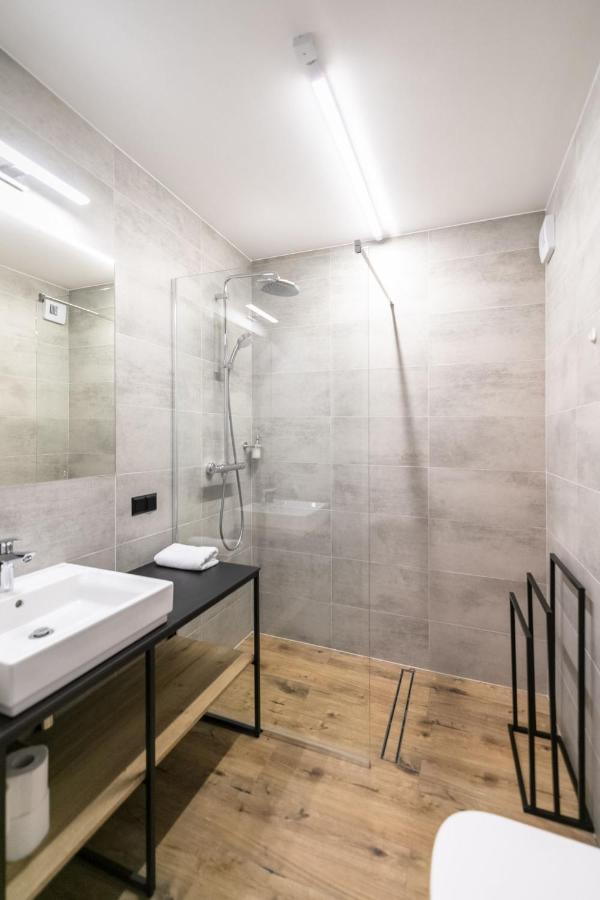 Apartamenty Pod Szyndzielnia Blisko Kolejki I Hali Pod Debowcem - Dream Apart Bielsko-Biała Kültér fotó